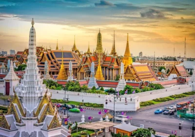 Grand Palace, Wat Pho, and Wat Arun Guided Tour